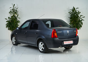 Renault Logan Вид 4