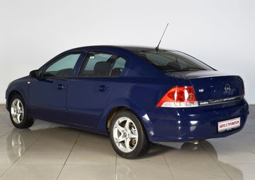 Opel Astra Вид 3