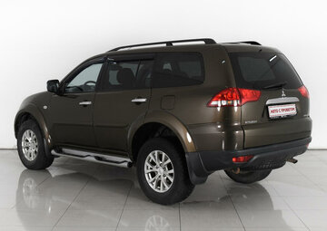 Mitsubishi Pajero Sport Вид 3